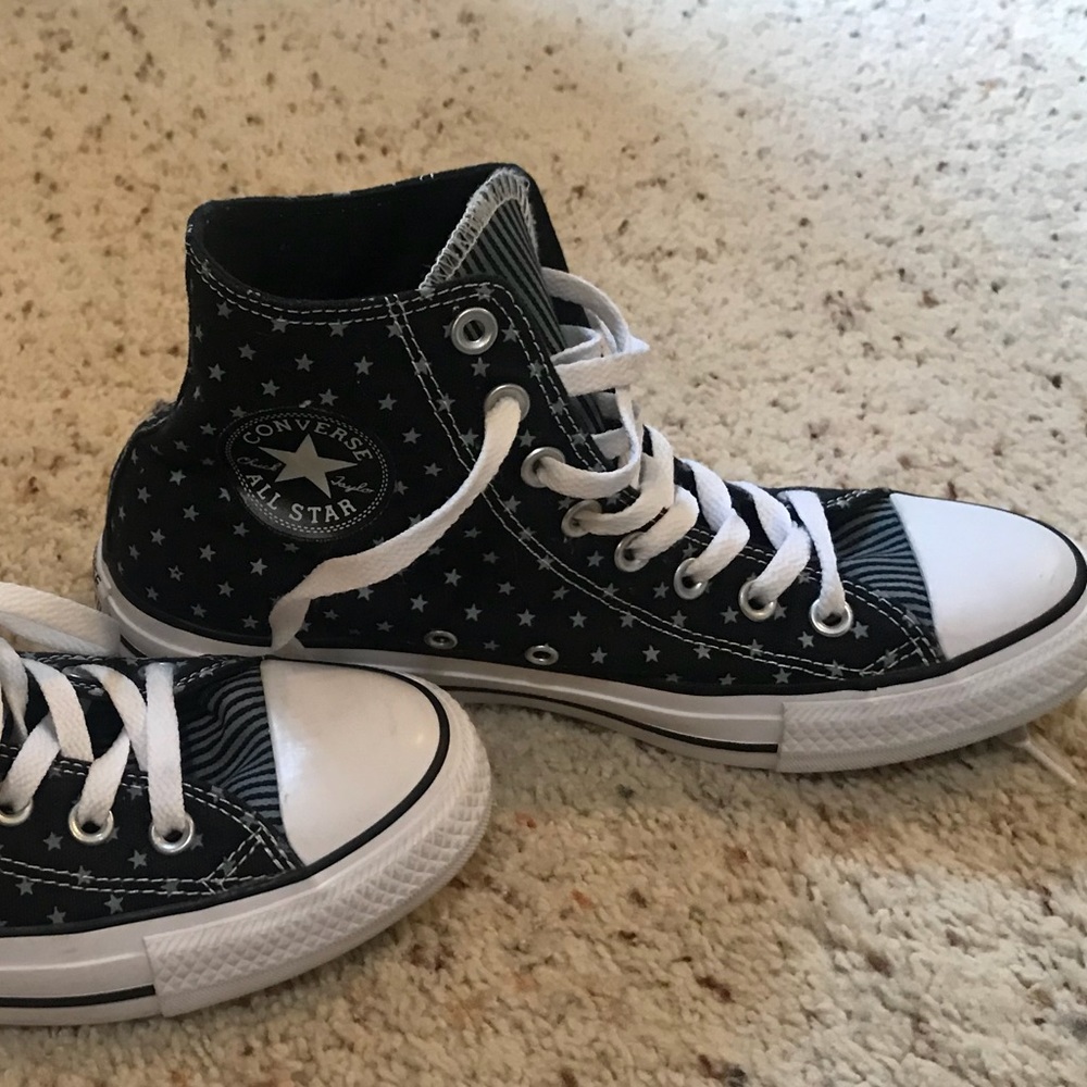 Converse Chuck Taylor high tops - Women’s Size 9